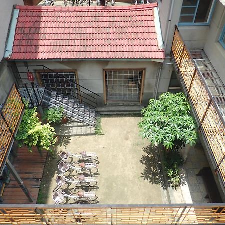 City Hut 1828 Tainan Luaran gambar