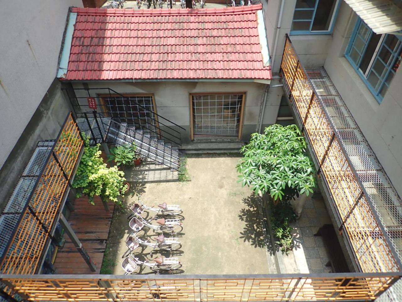 City Hut 1828 Tainan Luaran gambar
